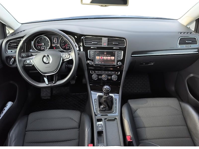 Volkswagen Golf 2.0 TDi 4x4 - fotka 5 z 25