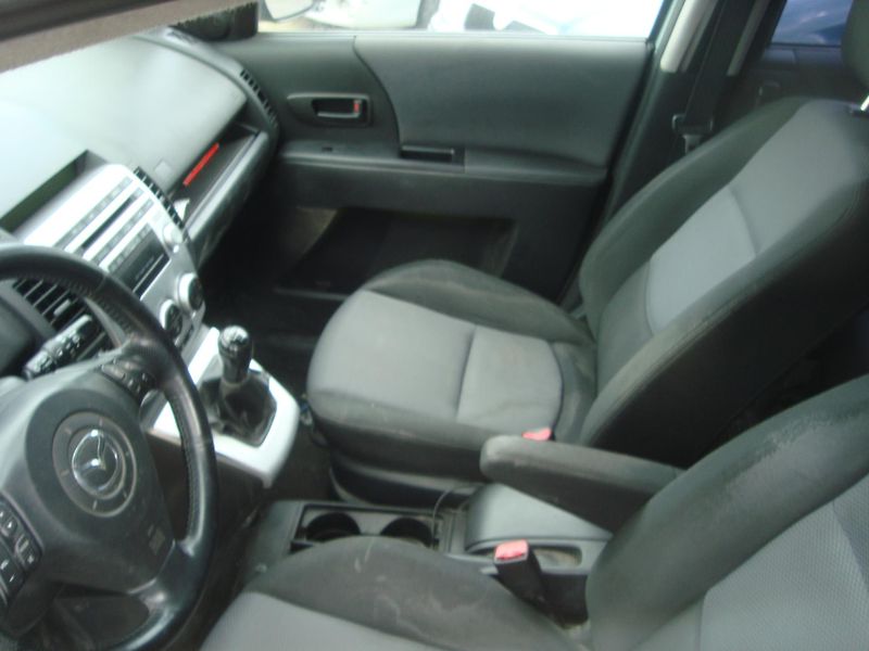 Mazda 5 (2006) 2,0D - fotka 9 z 12