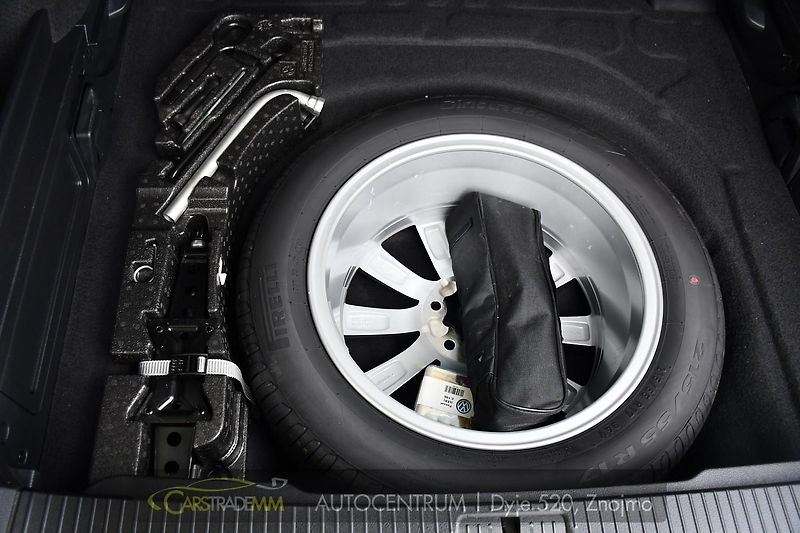 Volkswagen Passat 2,0TDi DSG NAVI 2xKOLA  - fotka 46 z 51