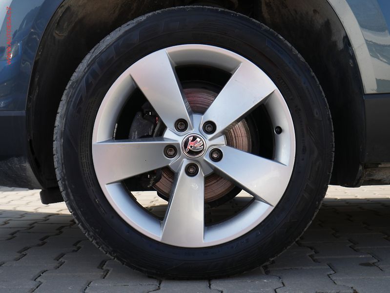 Škoda Karoq (2019) 1.6 TDi, Soleil, DSG, LED, - fotka 19 z 21