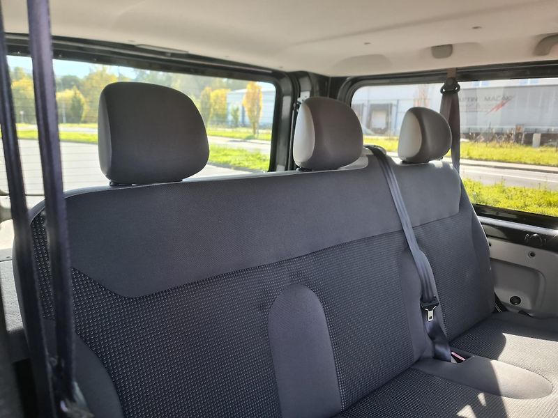 Opel Vivaro (2012) LONG 2.0 CDTi KLIMA 9-MÍST SER - fotka 14 z 42