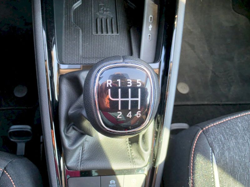 Škoda Scala (2025) 1,5TSI 110KW TOP SELECTION - fotka 17 z 33