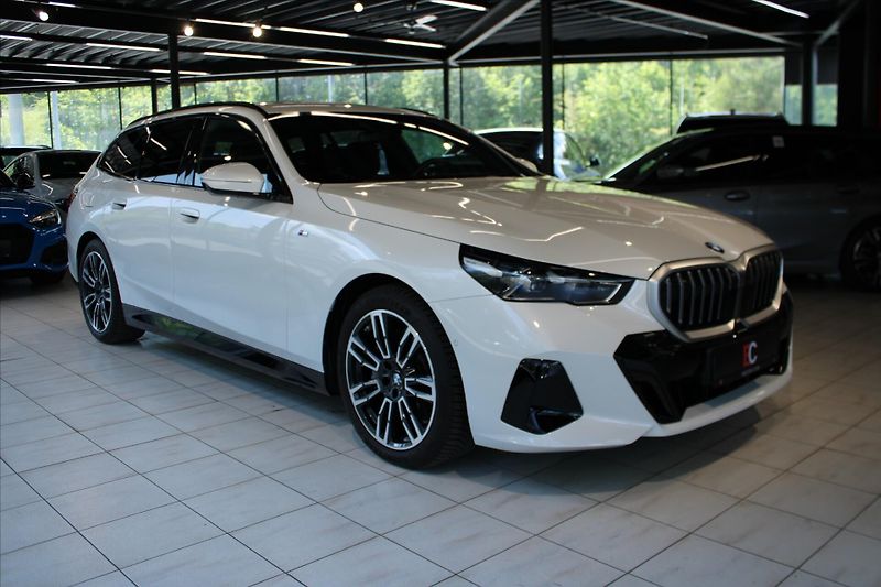 BMW Řada 5 540d xDrive M Sport DAProf/B&W - fotografie inzerátu