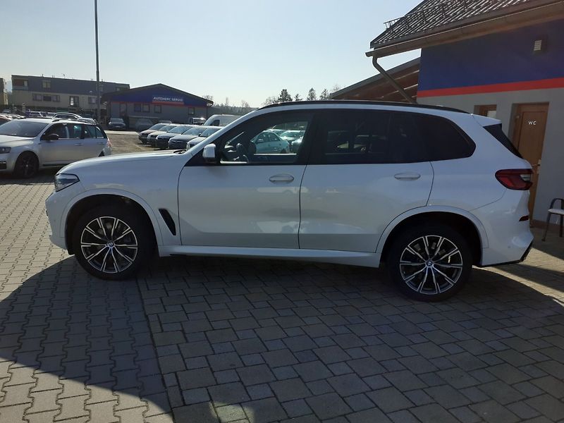 BMW X5 (2019) 30d xDrive  M -SPORT - fotka 6 z 39