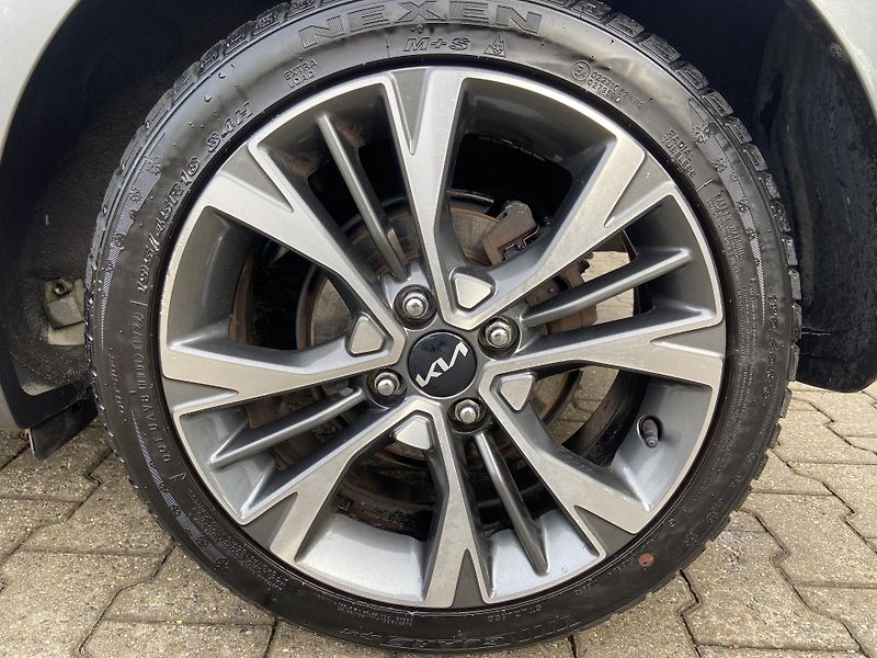 Kia Picanto (2024) 1.2 DPI 5MT  GT-Line   - fotka 18 z 19