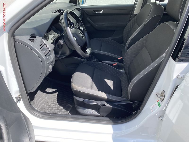 Škoda Fabia (2021) 1.0 TSi, ČR, Ambition - fotka 9 z 16