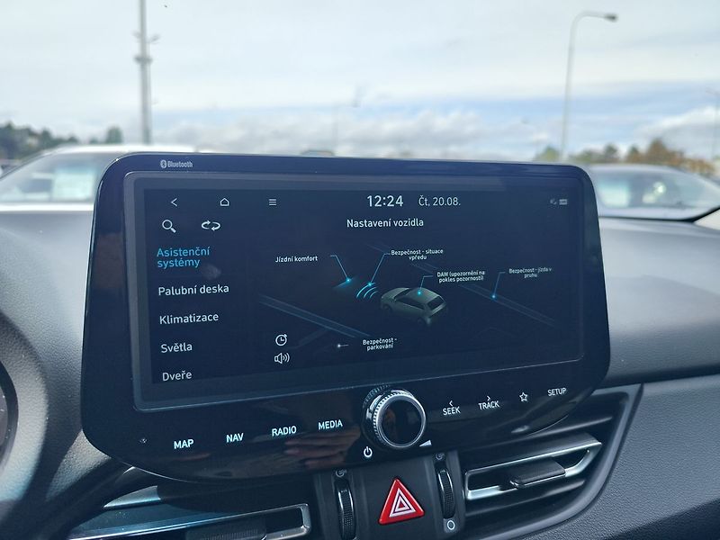 Hyundai i30 1.0 T-GDI/88kW Smart Navi - fotka 15 z 33