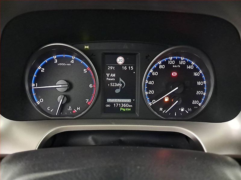 Toyota RAV4 (2017) 2.0 D-4D, ČR,1.maj, Serv.kniha - fotka 11 z 18