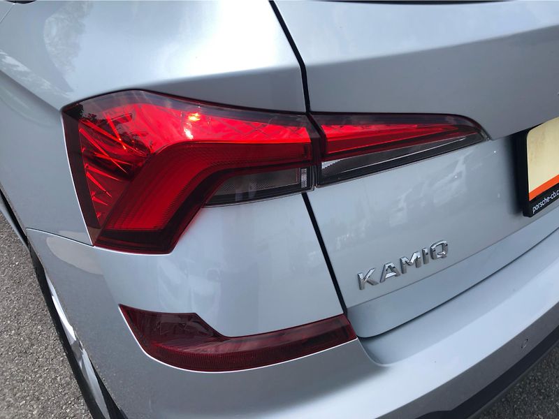 Škoda Kamiq 1.0 TSi SELECTION - fotka 25 z 27