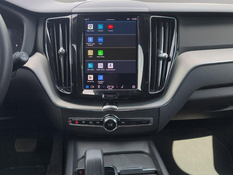 Volvo EX60 (2023) B5 AWD 2.0 MHEV 184kW, ČR, 1 M - fotka 18 z 28