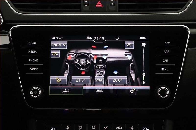 Škoda Superb (2023) Laurin&Klement 1.5 TSI - fotka 13 z 20