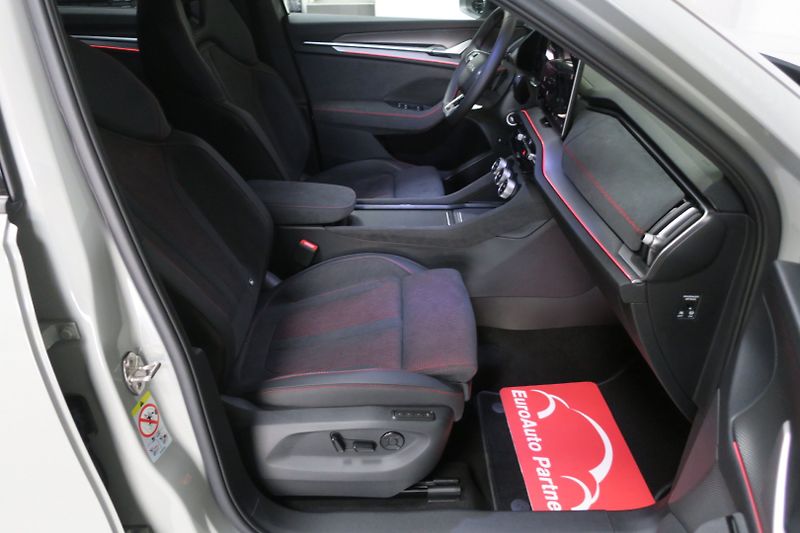 Škoda Kodiaq (2026) RS 2.0 TSI 195 kW Panorama NEW - fotka 38 z 50