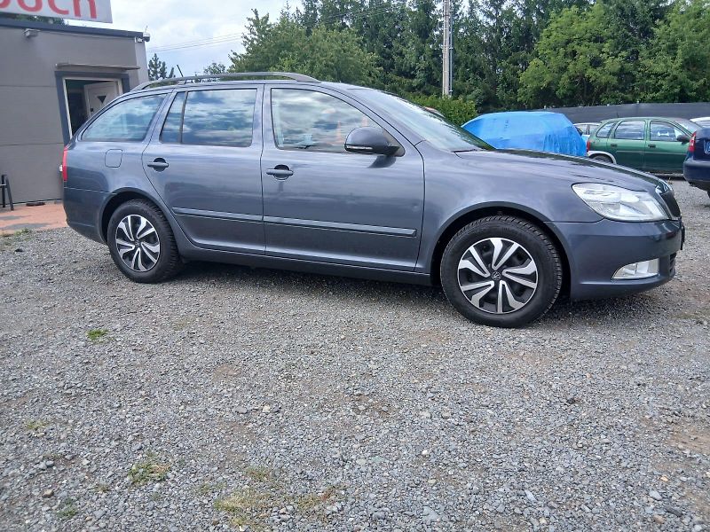 Škoda Octavia 1.6 TDI, BEZ KOROZE! - fotka 8 z 43
