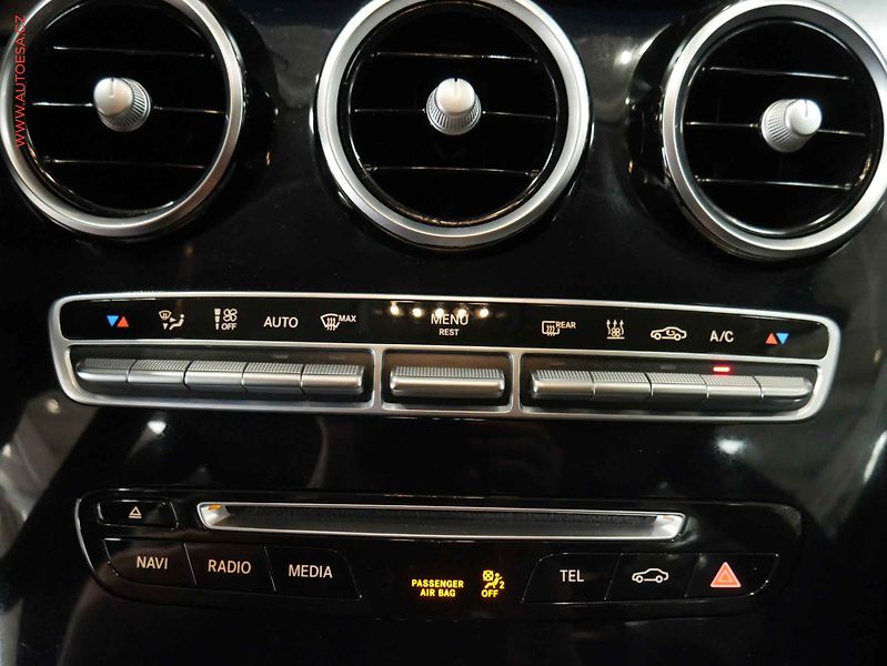 Mercedes-Benz Třídy C (2018) 2.2CDi C220, 2.maj, AT, navi - fotka 15 z 22