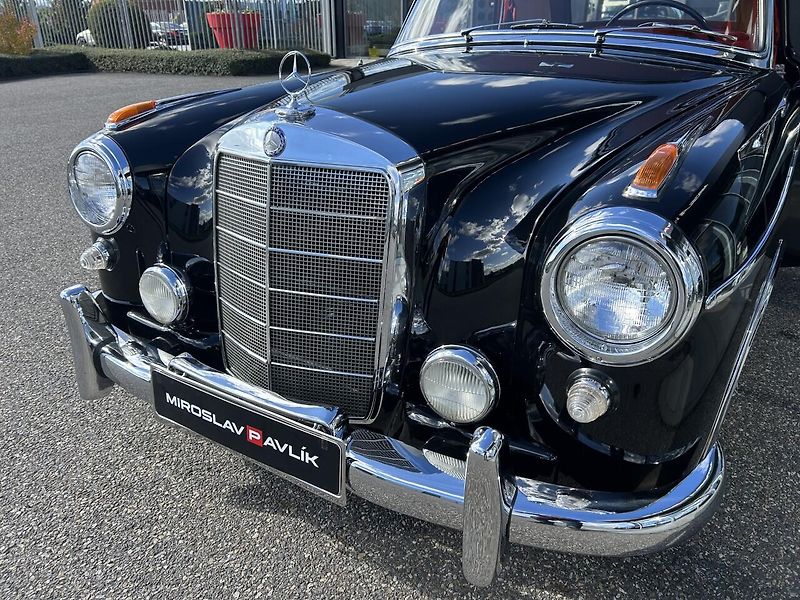 Mercedes-Benz Ostatní 220 S PONTON CABRIOLET - fotka 13 z 28
