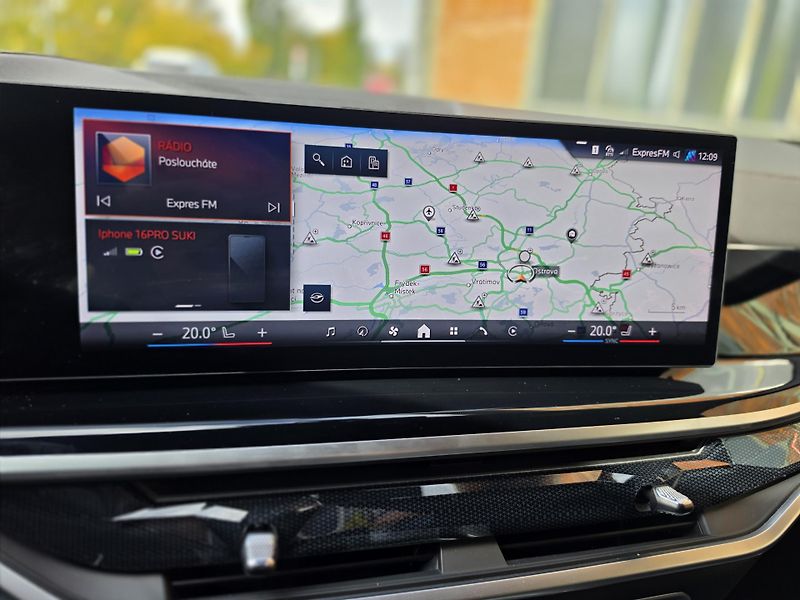BMW X5 (2024) xDrive 30d M PAKET - fotka 18 z 22