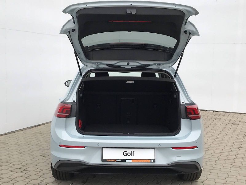 Volkswagen Golf (2025) People 6G 1,5TSI - fotka 4 z 7