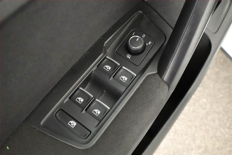 Volkswagen Tiguan Allspace (2023) Life 2.0 TDI - fotka 15 z 16