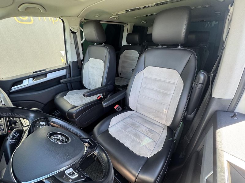 Volkswagen Multivan (2017) 2.0TDi DSG Highline RZV - fotka 16 z 54