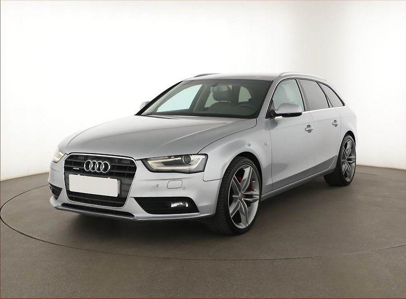 Audi A4 (2015) 3.0 TDI, 4X4, Navi, Xenony - fotka 2 z 16