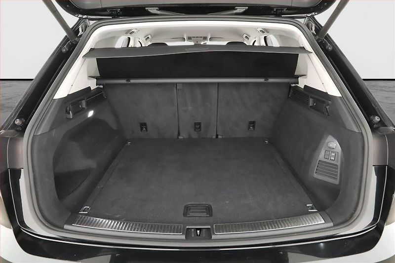 Volkswagen Touareg (2019) 3.0 TDI, NAVI,VZDUCH,CZ - fotka 26 z 30