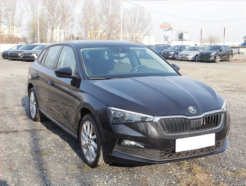 Škoda Scala (2019) 1.0 TSI, Automat, Navi - fotka 1 z 22