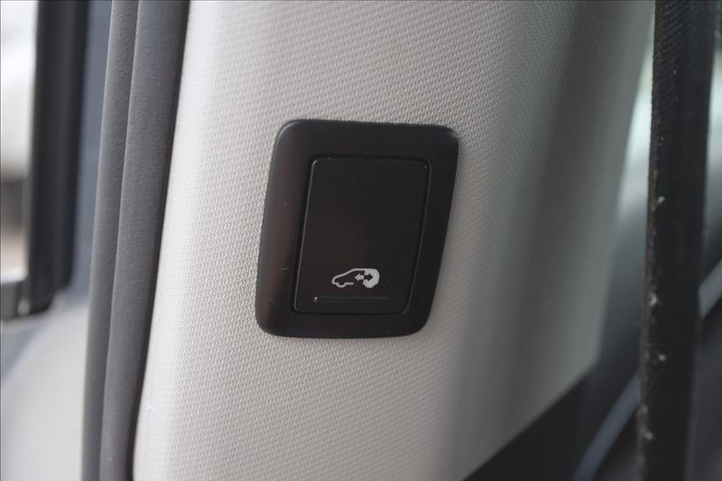Seat Alhambra 2,0 TDI 100KW 7MÍST TOP VÝBAVA - fotka 30 z 50