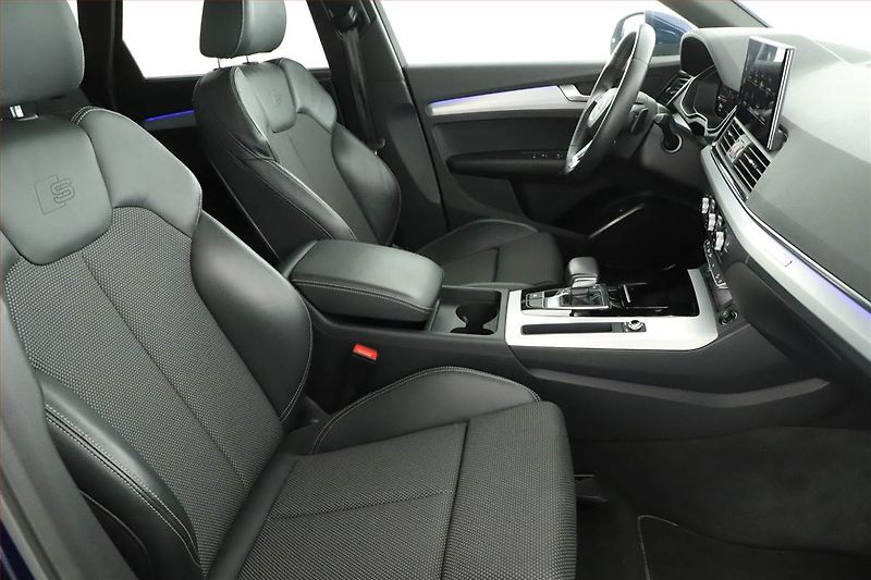 Audi Q5 (2022) 40 TDI - fotka 7 z 19