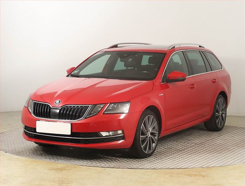 Škoda Octavia (2019) Laurin&Klement 2.0 TDI, 4X4 - fotka 2 z 30