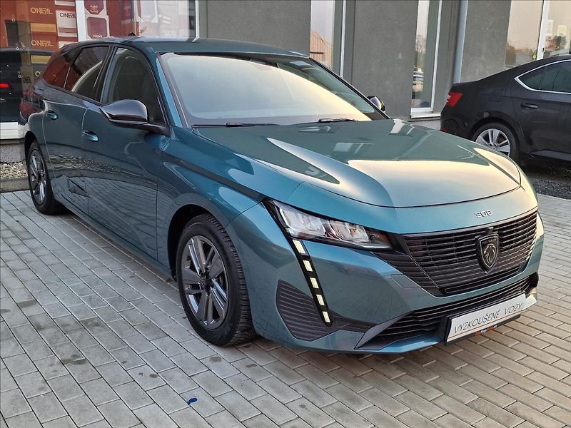 Peugeot 308 1.2PT 96kW SW Active Pack, ČR - fotka 3 z 46