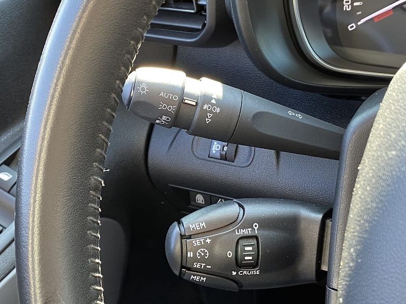 Toyota ProAce City Verso 1.5D, ČR-1m, Family L2, DPH - fotka 18 z 32