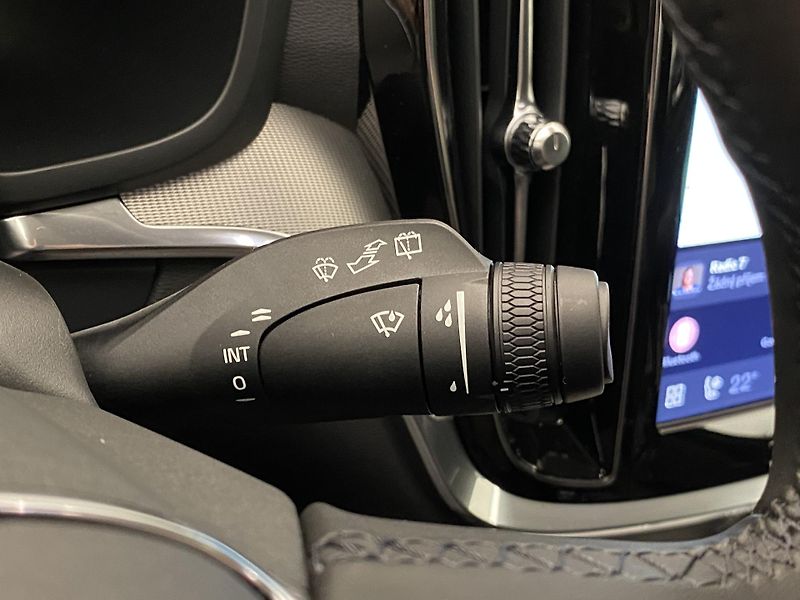 Volvo V60 (2026) B4 AUT DARK PLUS - fotka 29 z 61