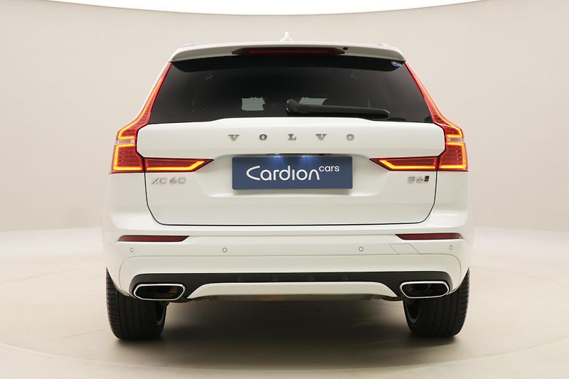 Volvo XC60 B6 AWD R-DESIGN AUT  - fotka 12 z 52