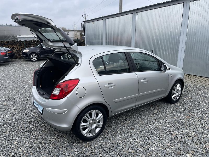 Opel Corsa 1.2i 80PS 141000KM KLIMA STK!! - fotka 125 z 169
