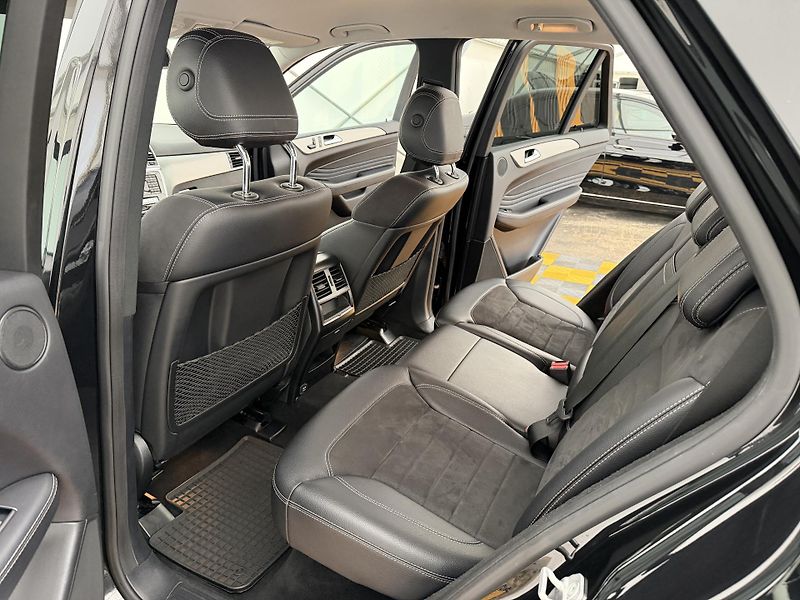 Mercedes-Benz Třídy M ML350Cdi*190kw*4x4*CZ* - fotka 12 z 35