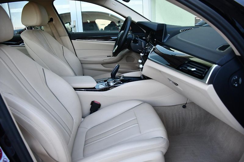 BMW Řada 5 540i xD LUXURY LINE HUD - fotka 17 z 35