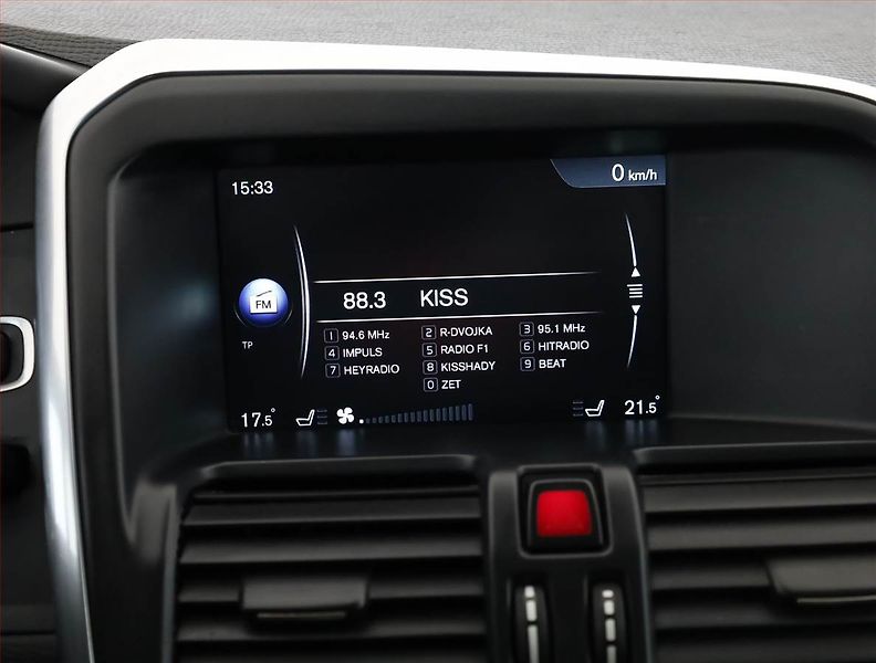 Volvo XC60 (2015) D5, 4X4, Automat, Serv.kniha - fotka 14 z 20