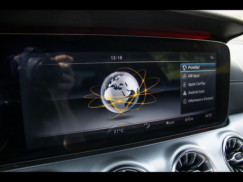 Mercedes-Benz Třídy E D 2017 AT 143kW - fotka 15 z 26