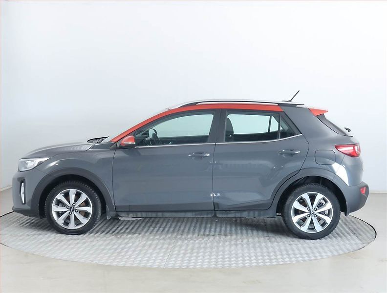 Kia Stonic (2023) Exclusive 1.0 T-GDI, EXCLUSIVE - fotka 3 z 17