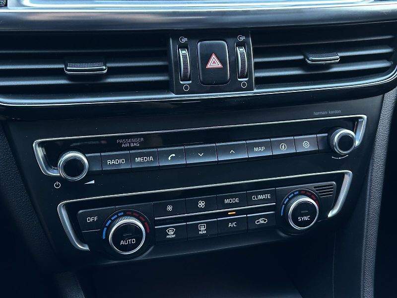 Kia Optima GT 2.0TGDi H-Matic Sportswagon - fotka 31 z 56