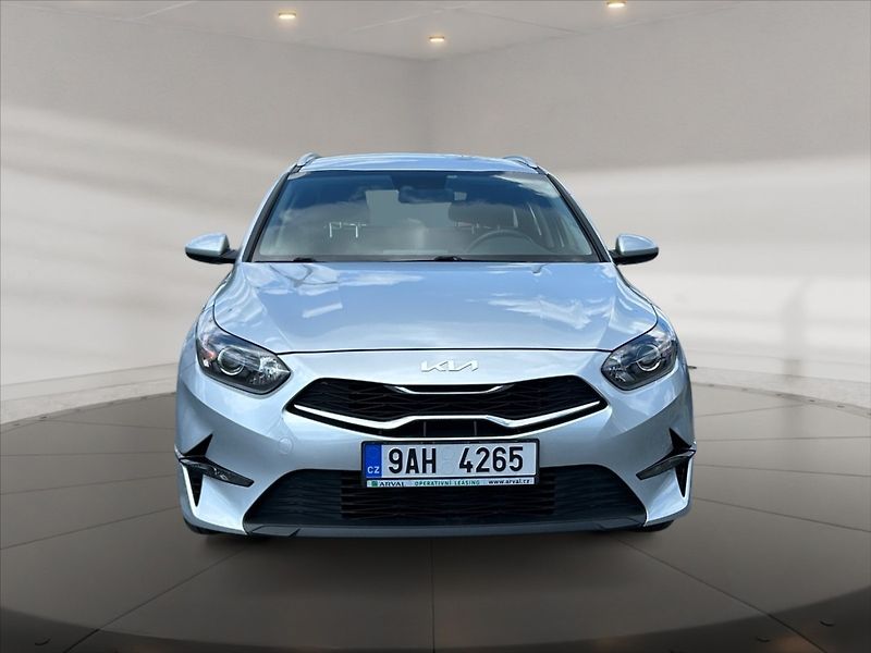 Kia Ceed 1,5 T-GDI 118 Fresh - fotka 2 z 11