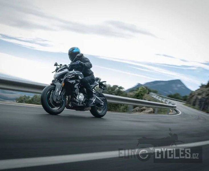 CFMOTO (2026) 675 NK - fotka 5 z 12