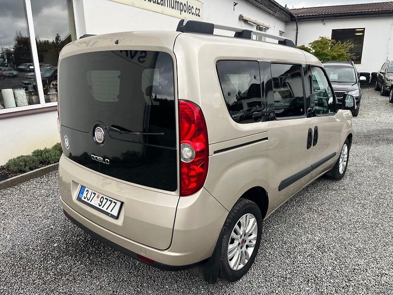 Fiat Dobló (2010) 1.6 JTD 7 Míst  Nová STK - fotka 2 z 19