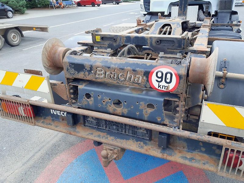 Iveco 120 E nosič kontejnerů - fotka 6 z 43