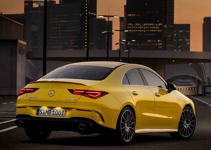 Mercedes-AMG CLA 35