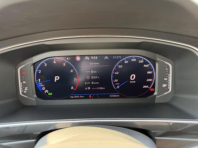 Volkswagen Tiguan R-Line 2,0 TSi/180kW 4x4 DSG - fotka 106 z 114