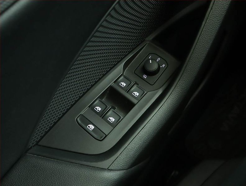 Škoda Octavia (2022) Ambition 2.0 TDI, ČR,1.maj - fotka 15 z 15