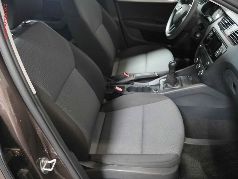 Škoda Octavia (2016) 1.2 TSi, 2.maj,ČR, AC - fotka 12 z 17