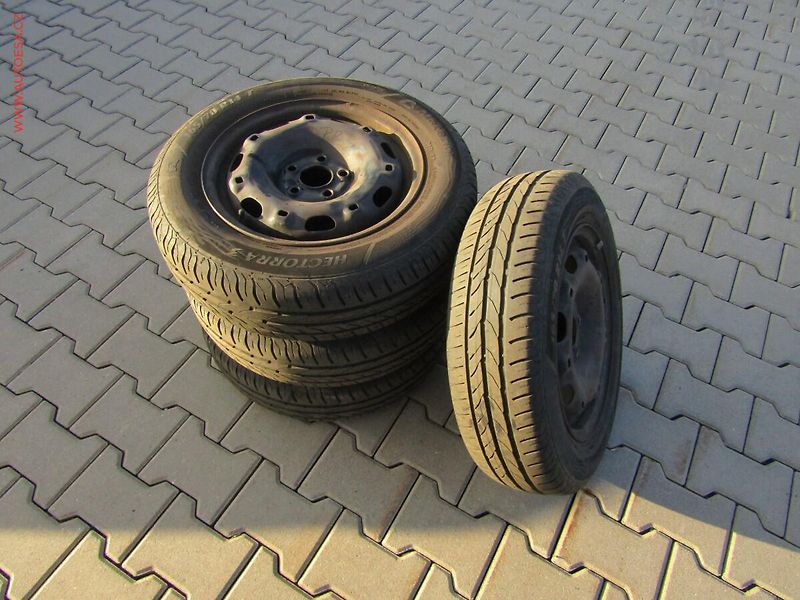 Škoda Fabia (2004) 1.2i, ČR, AC - fotka 16 z 17