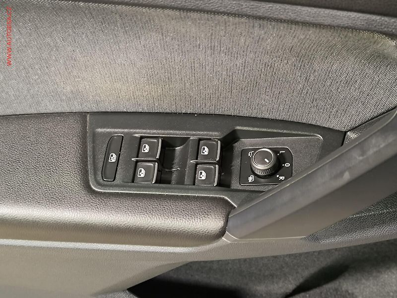 Seat Tarraco (2021) 2.0TDi, AT, LED, kamera - fotka 17 z 17